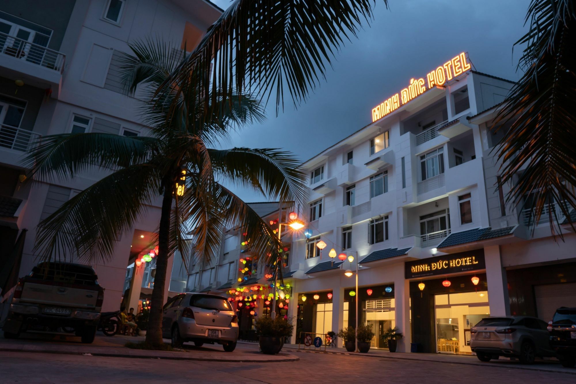 Minh Duc Hotel Ha Long Bagian luar foto